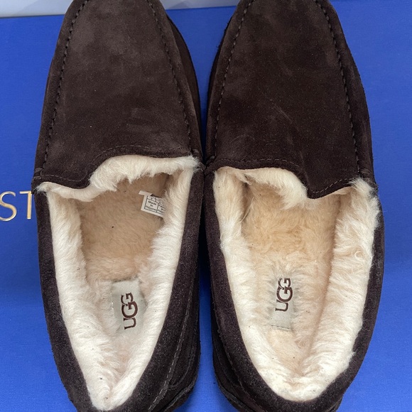New UGG Australia Men’s Ascot Suede Moccasin Slippers Dark Brown - Picture 4 of 6